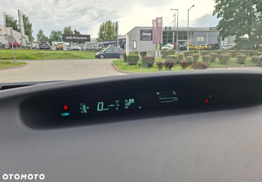 Toyota Prius - 27