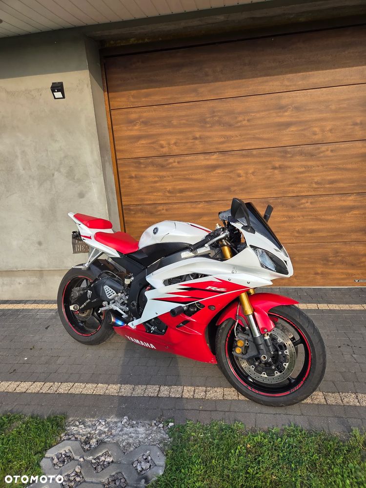 Yamaha R6 - 8