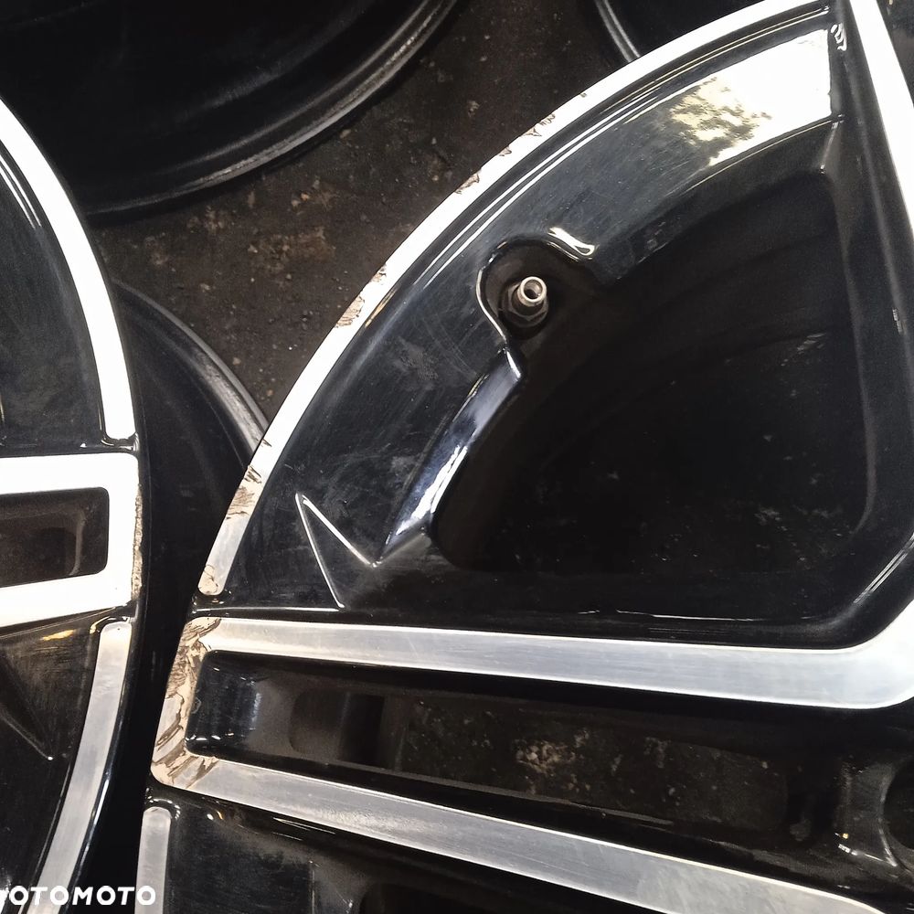 Felgi Mercedes W177 18" 5x112 ET49 - 8