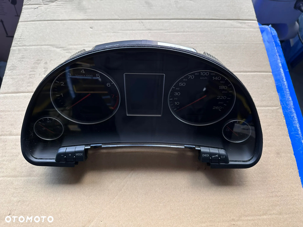 Licznik Audi A4 B6 8E0920900L