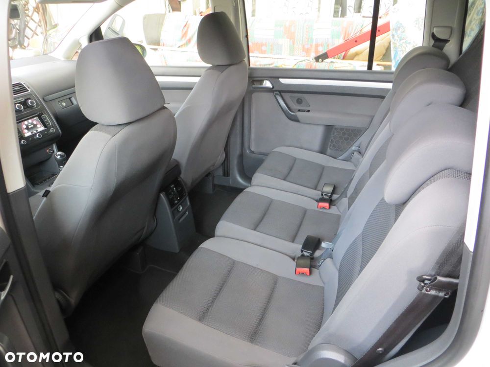 Volkswagen Touran - 7