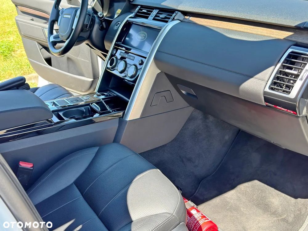 Land Rover Discovery V 2.0 Si4 HSE Luxury - 9