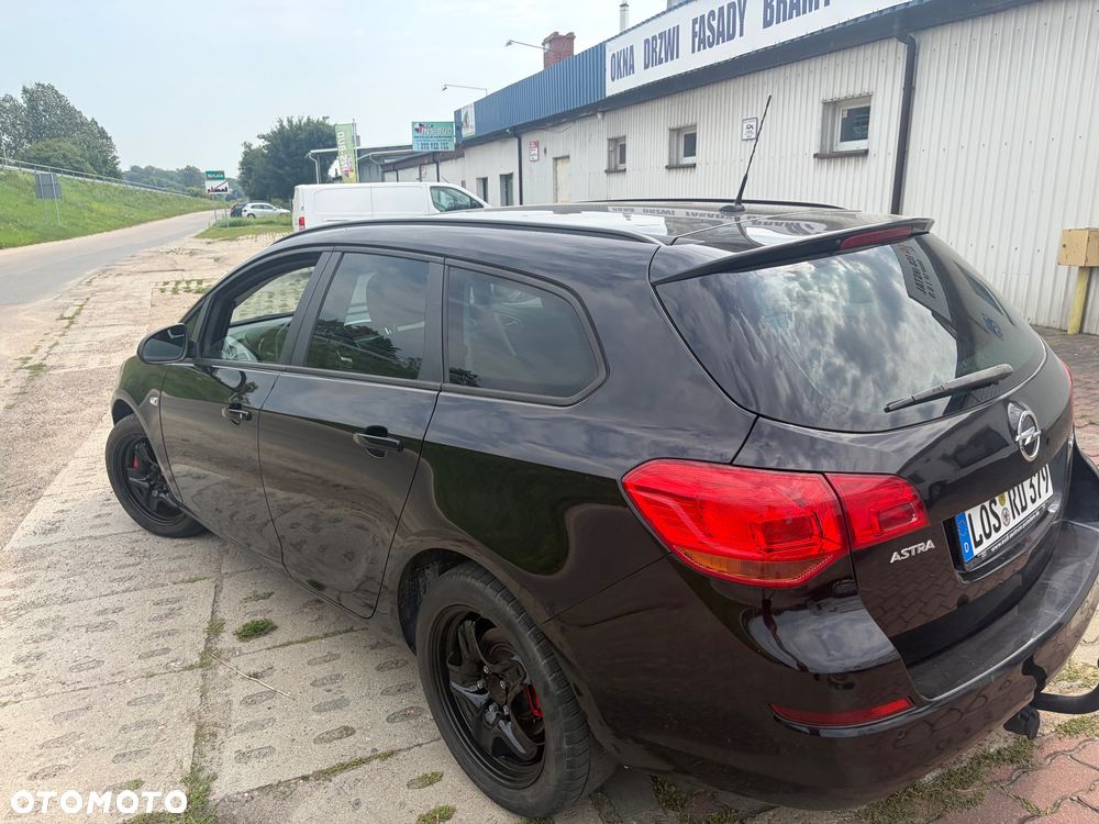 Opel Astra 1.7 CDTI - 9