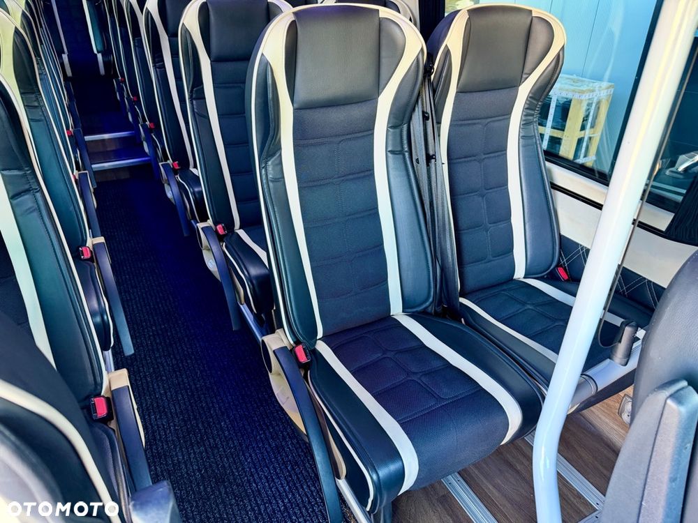 Mercedes-Benz Sprinter 519 24 miejsca 3.0 V6 automat turystyczny - 13