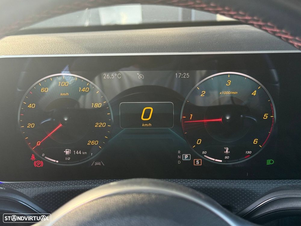 Mercedes-Benz A 180 d 7G-DCT AMG Line - 53