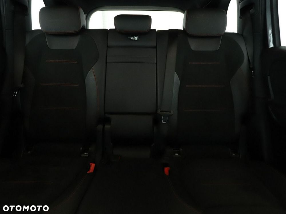 Mercedes-Benz GLB 200 d 8G-DCT AMG Line - 19
