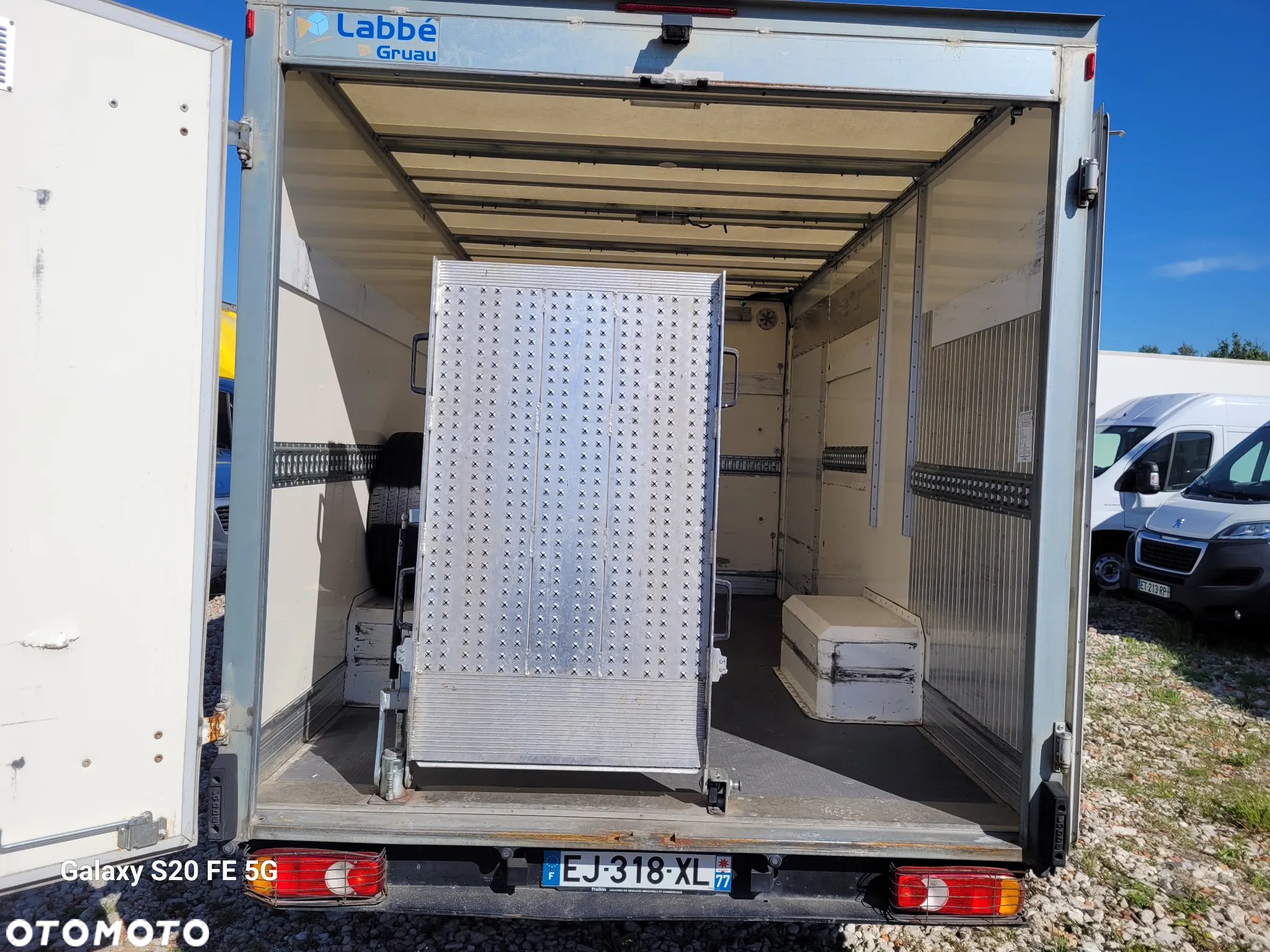 Renault MASTER  2017 ROK MKONTENER NISKOPODŁOGOWY - 8
