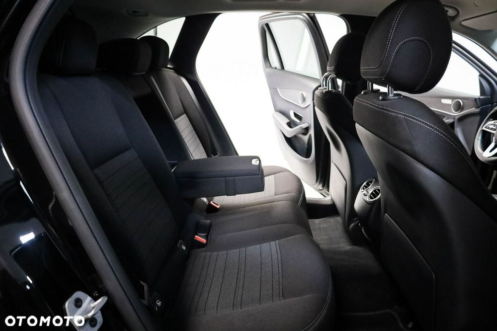 Mercedes-Benz GLC - 25