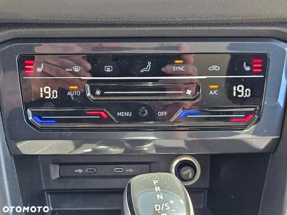 Volkswagen Tiguan 2.0 TDI SCR 4MotION DSG Elegance - 25