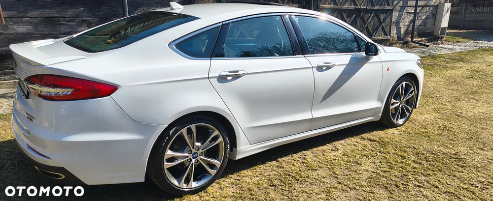 Ford Fusion - 15