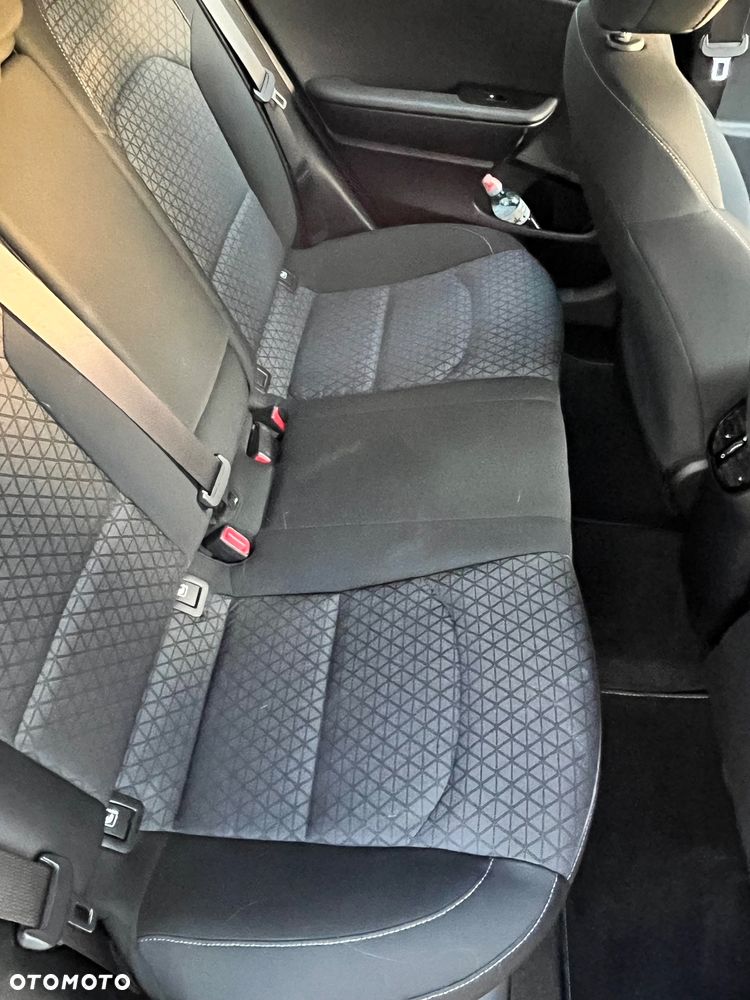 Kia Ceed 1.6 CRDi L Business Line - 8