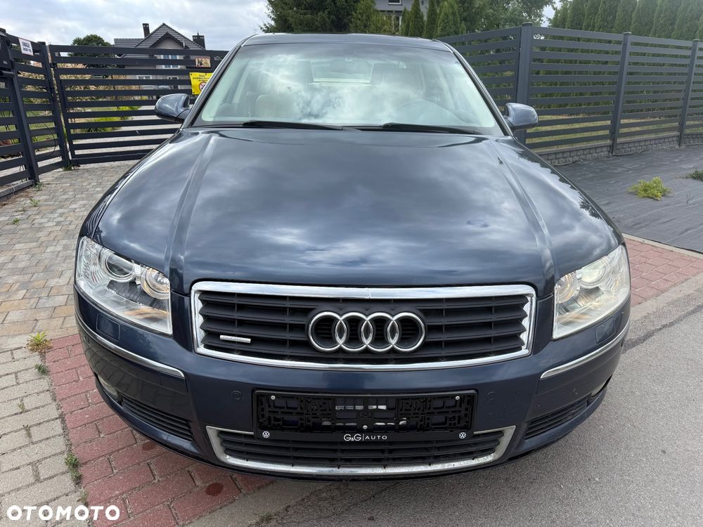 Audi A8 4.2 Quattro - 3