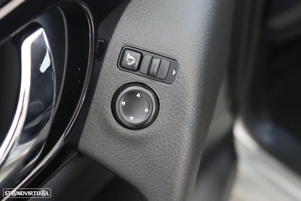 Nissan Qashqai 1.5 dCi N-Style DCT - 16