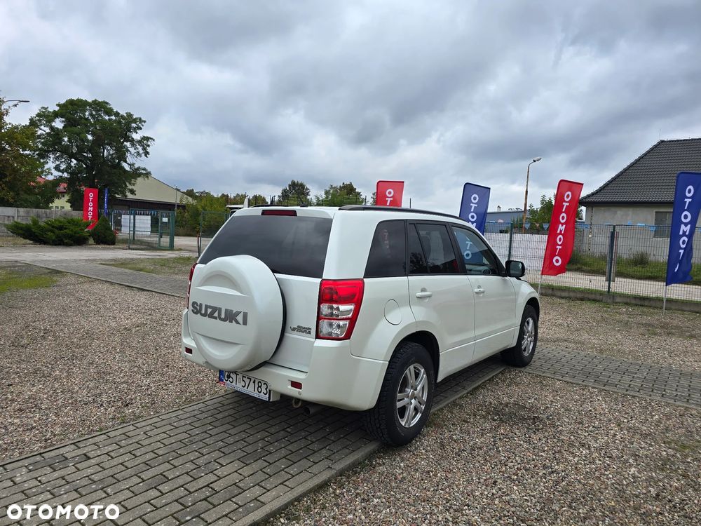 Suzuki Grand Vitara 2.4 Premium - 6