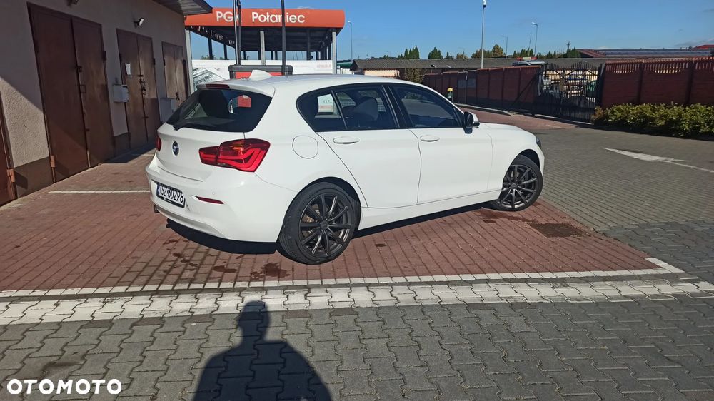 BMW Seria 1 118i Edition Metropolitan - 4