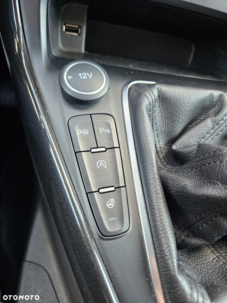 Ford Focus 1.0 EcoBoost Titanium ASS - 27