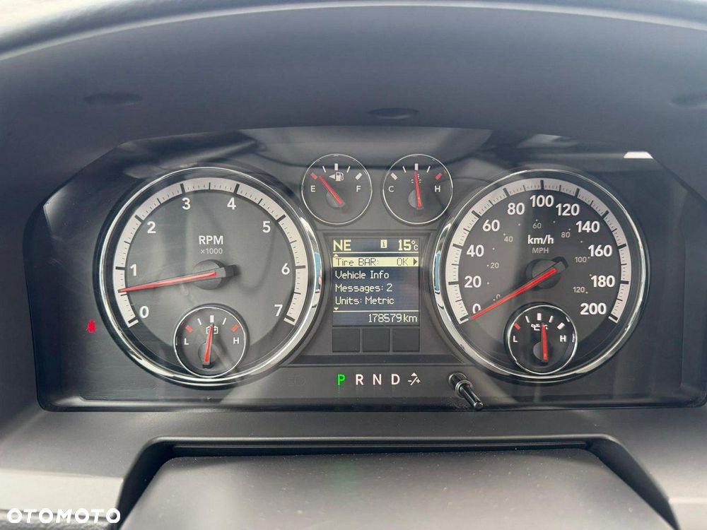 Dodge RAM 5.7 4x4 - 25