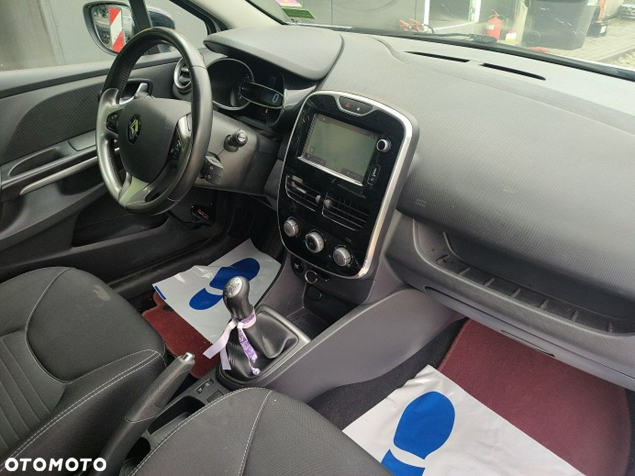 Renault Clio - 14