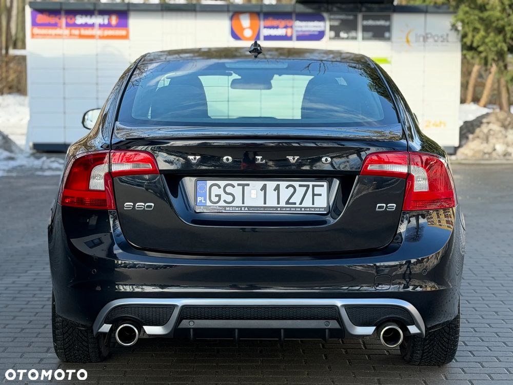 Volvo S60 D4 R-Design - 10