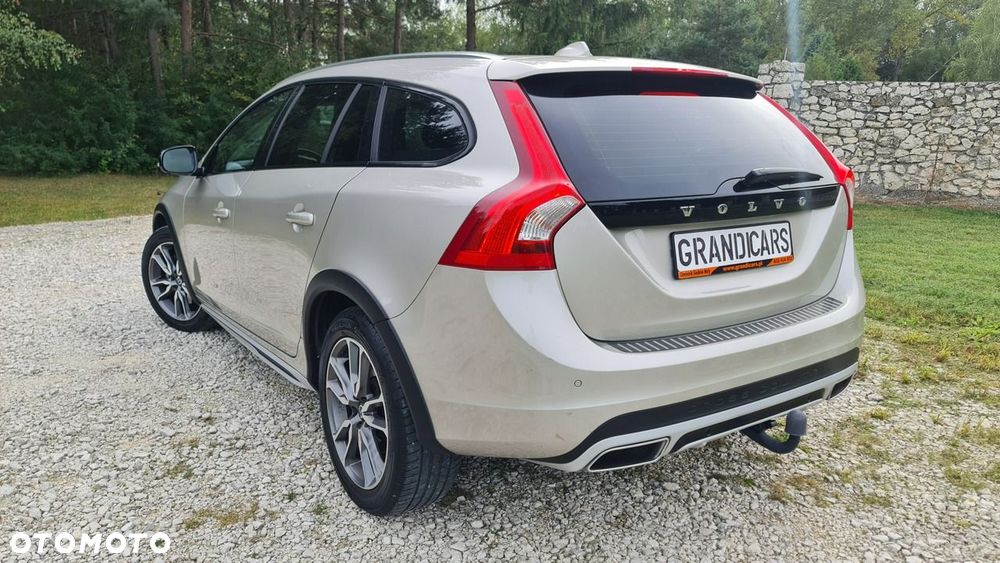Volvo V60 Cross Country D3 Geartronic Momentum - 5