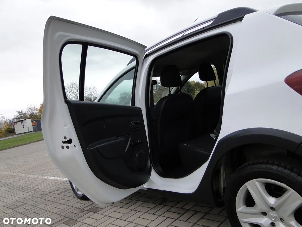 Dacia Sandero Stepway TCe 90 Prestige - 18