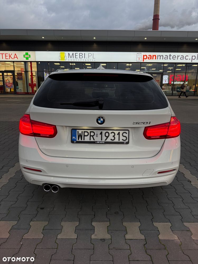 BMW Seria 3 320i Advantage - 6