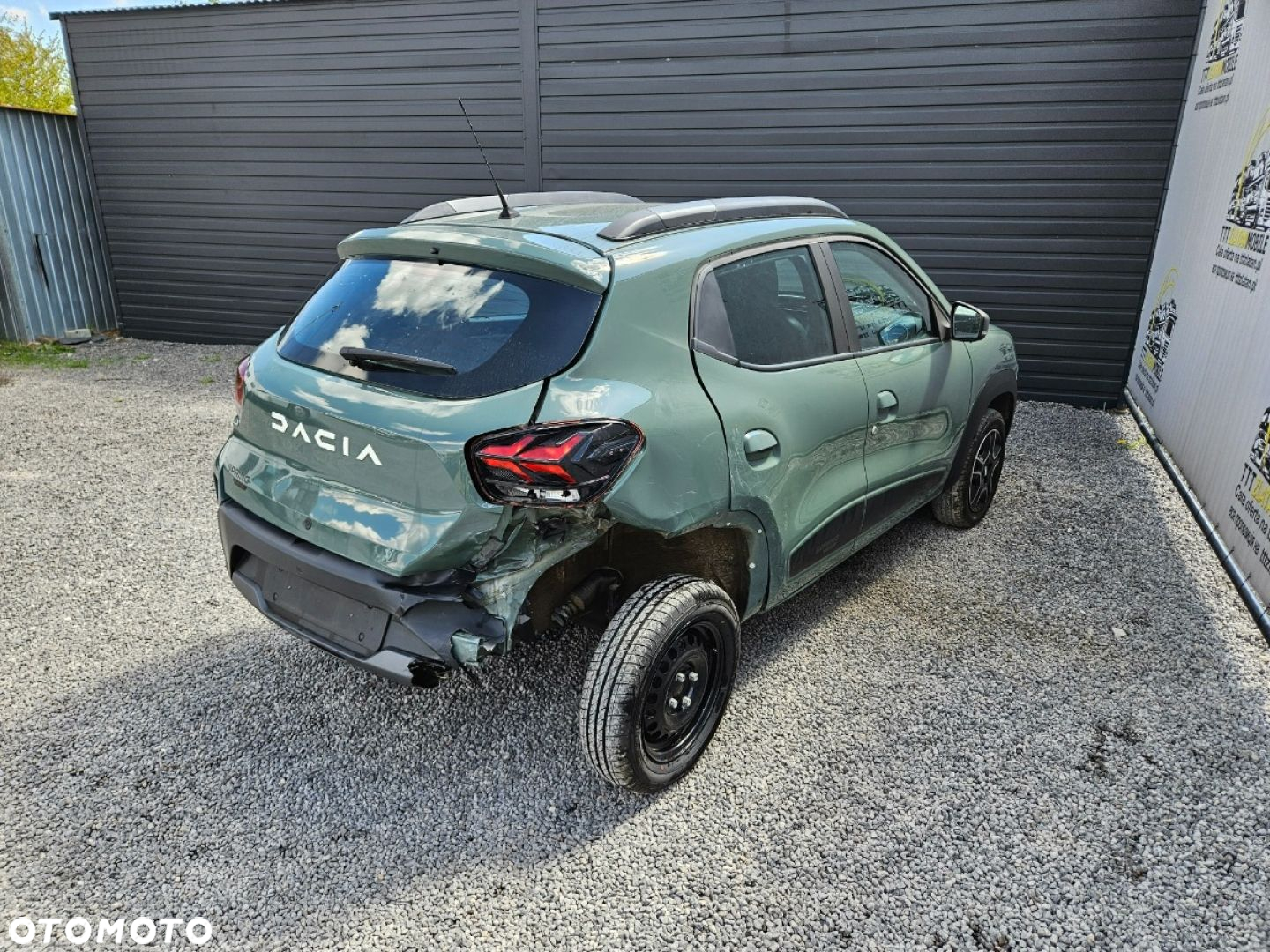 Dacia Spring - 14