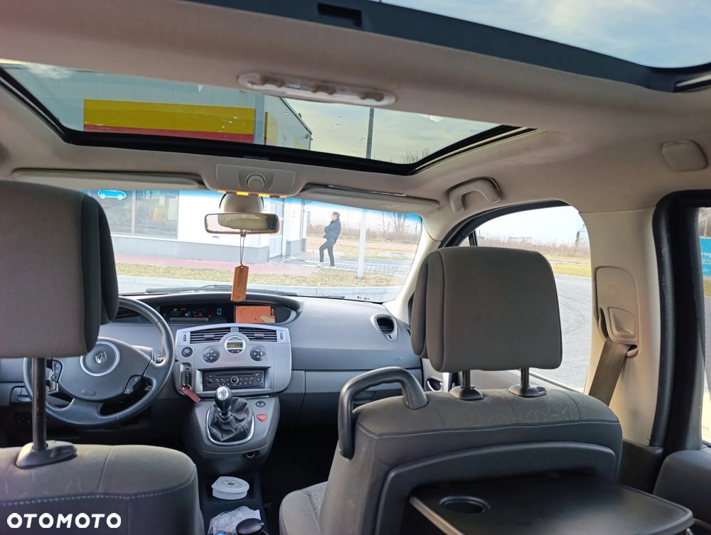 Renault Scenic 1.9 dCi FAP Conquest - 8