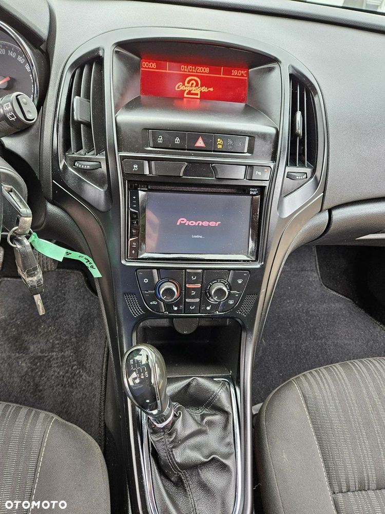 Opel Astra - 14