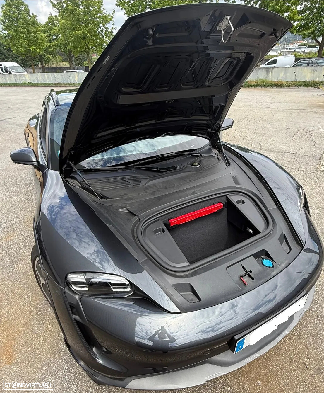 Porsche Taycan Cross Turismo 4 - 14