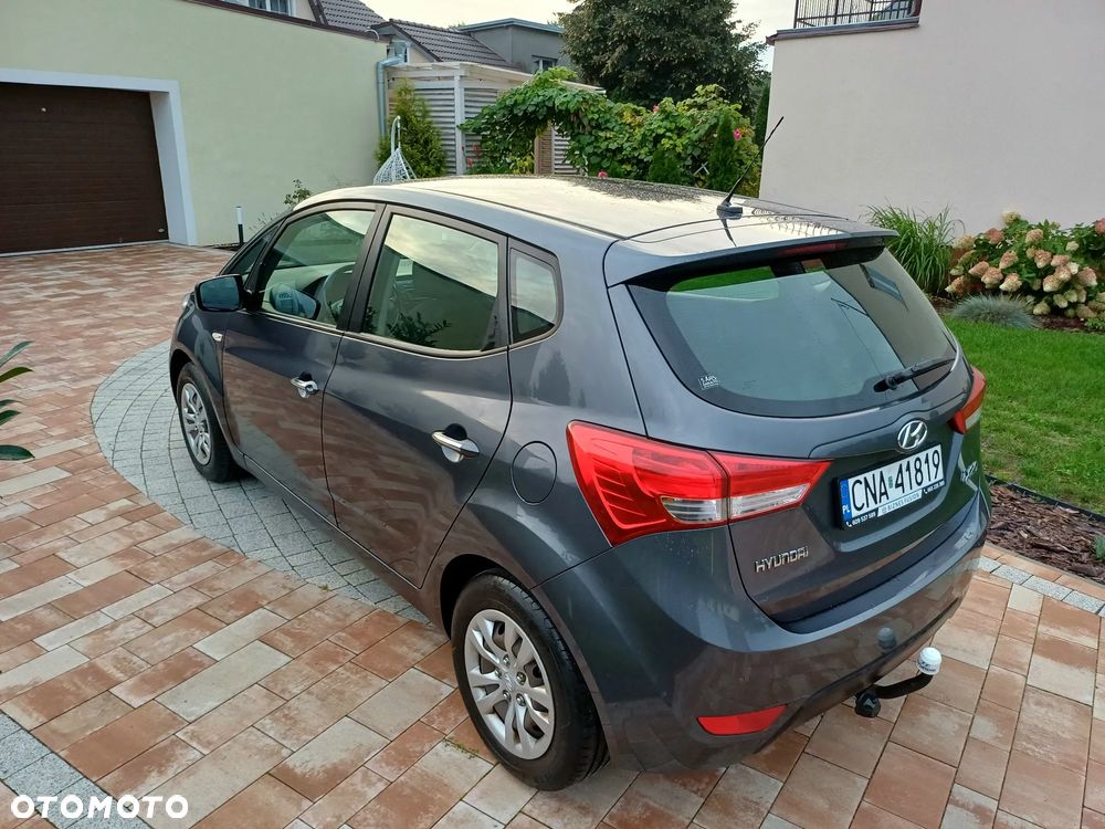 Hyundai ix20 1.4 blue - 11