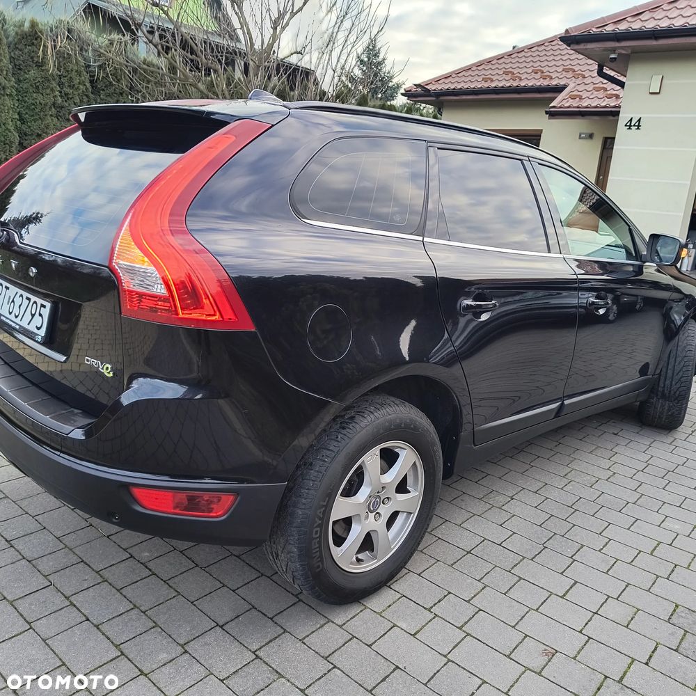 Volvo XC 60 DRIVe R Design - 25