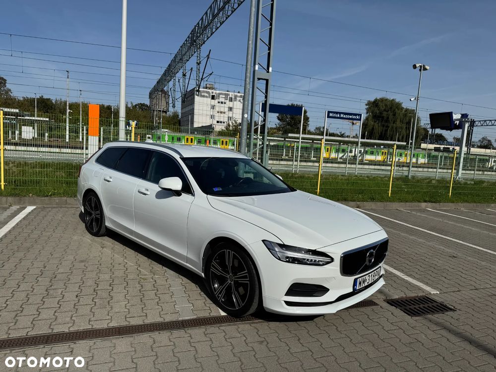 Volvo V90 - 2