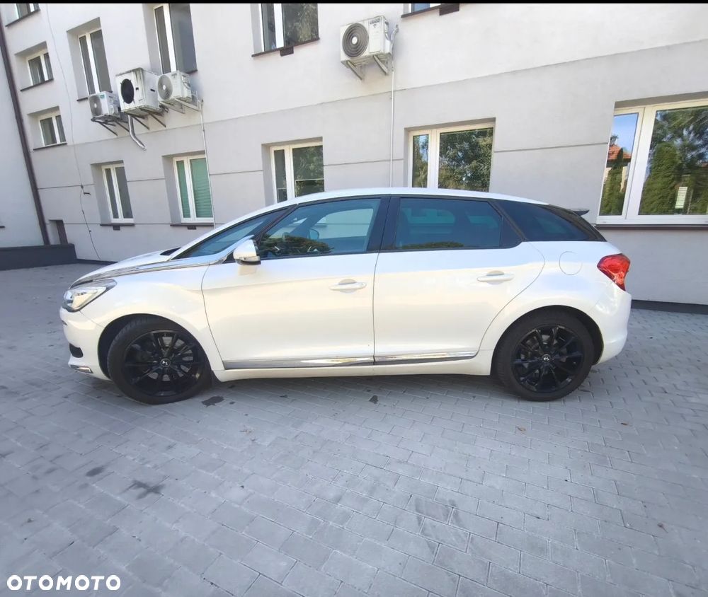 DS Automobiles DS 5 - 5