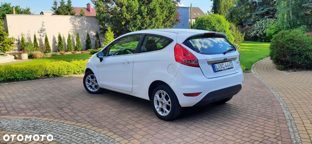 Ford Fiesta - 10