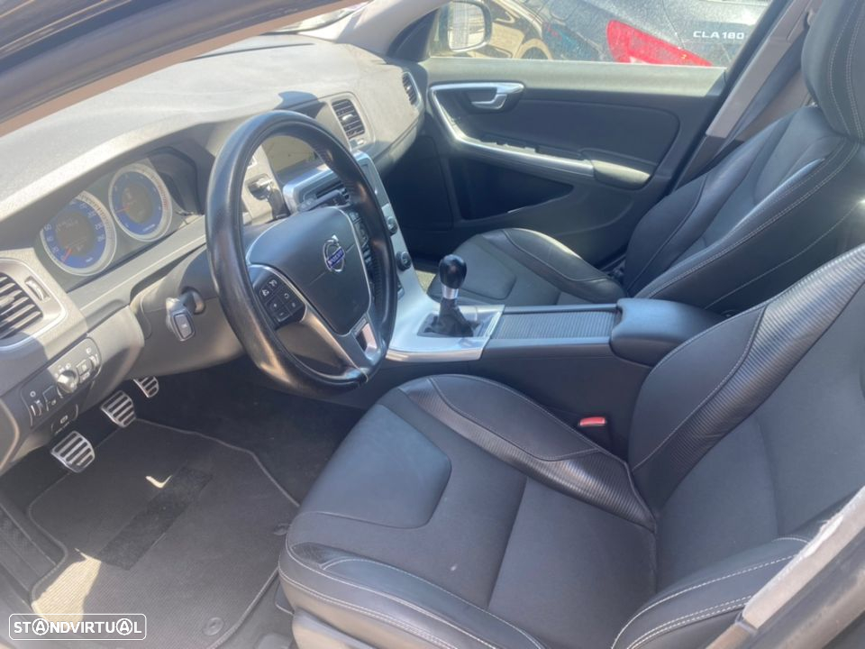Volvo V60 1.6 D2 Drive R-Design Start/Stop - 22