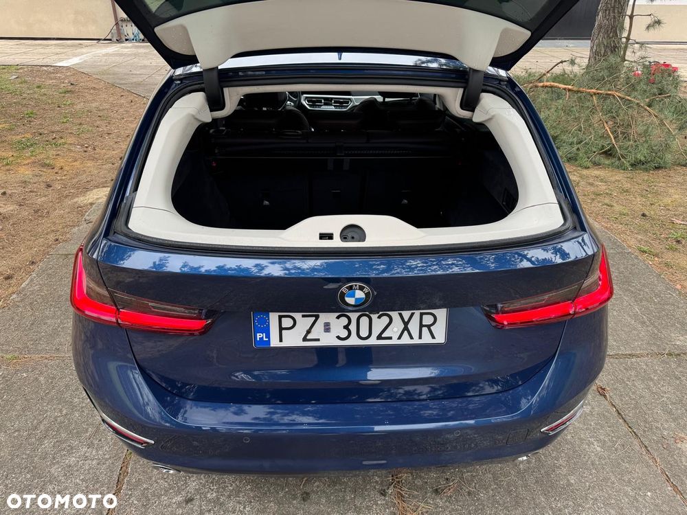 BMW Seria 3 320d xDrive Luxury Line sport - 9