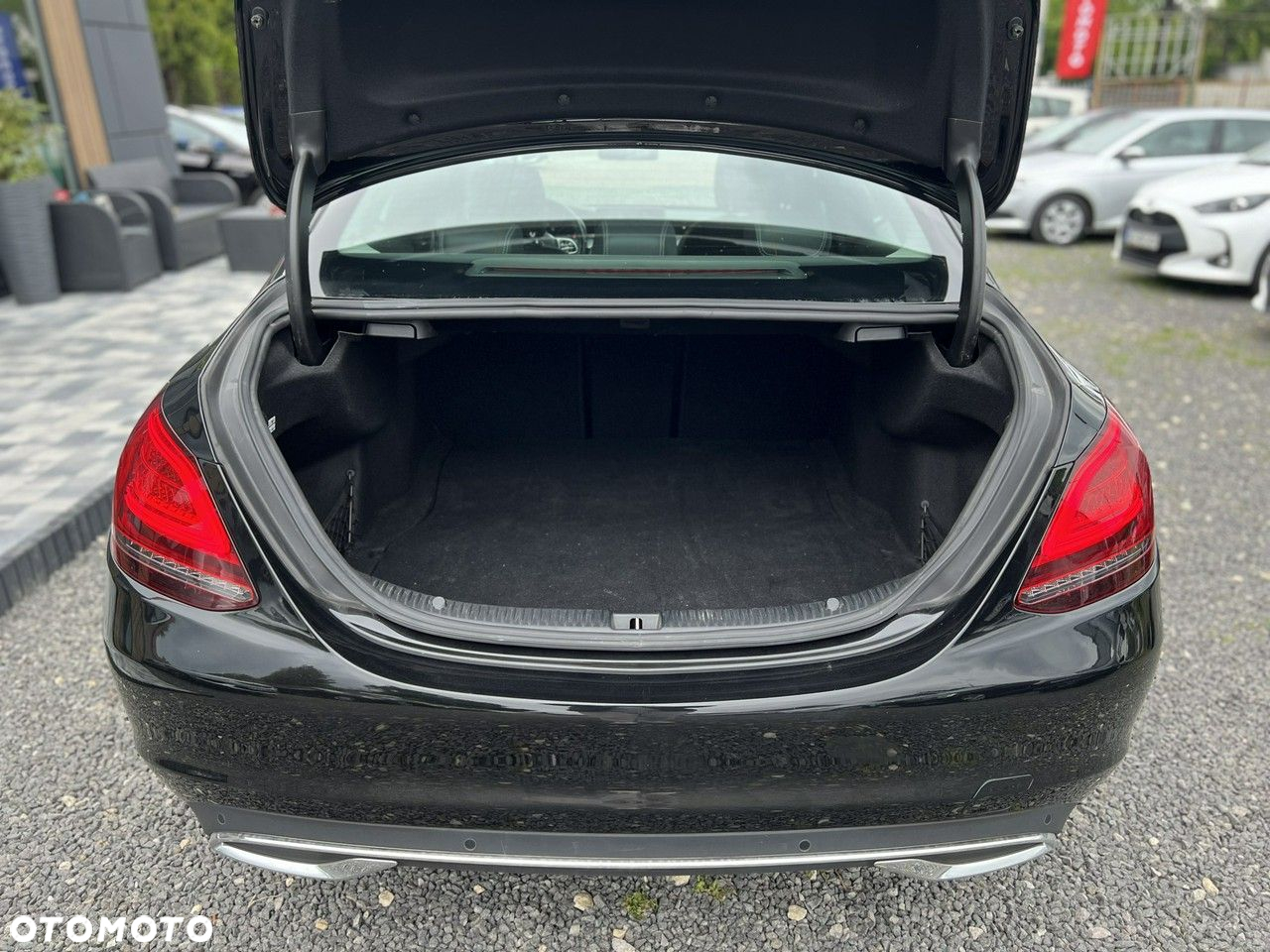 Mercedes-Benz Klasa C 220 d 9G-TRONIC - 38