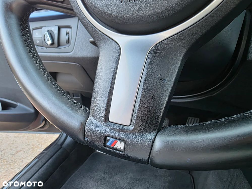 BMW Seria 3 318d DPF Edition Sport - 23