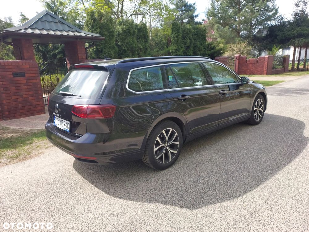 Volkswagen Passat 2.0 TDI SCR DSG 4Motion Elegance - 1
