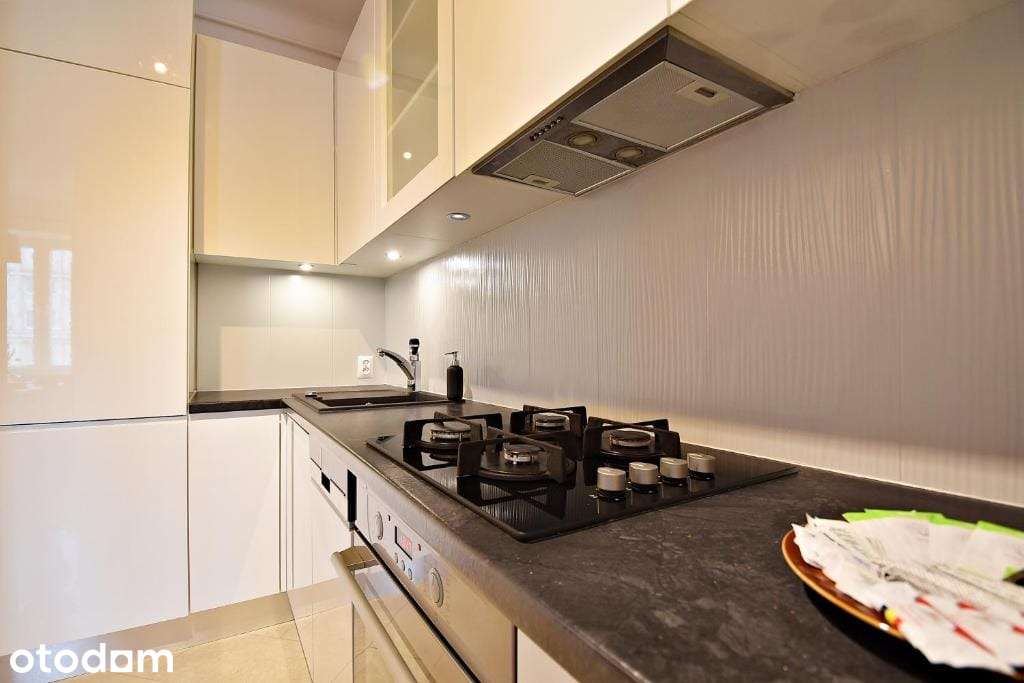 Apartament przy Metrze Politechnika.