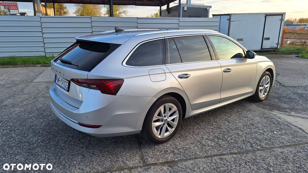 Skoda Octavia 2.0 TDI DSG Exclusive - 6