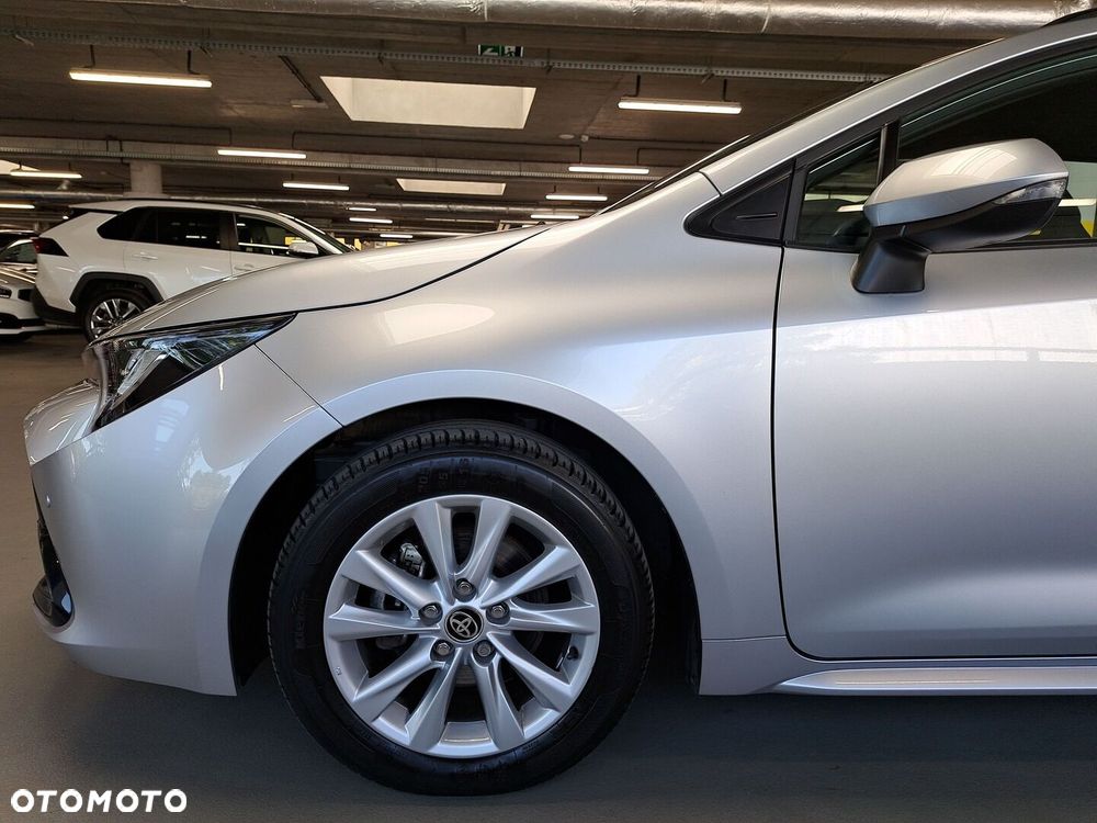 Toyota Corolla 1.8 Hybrid Comfort - 39