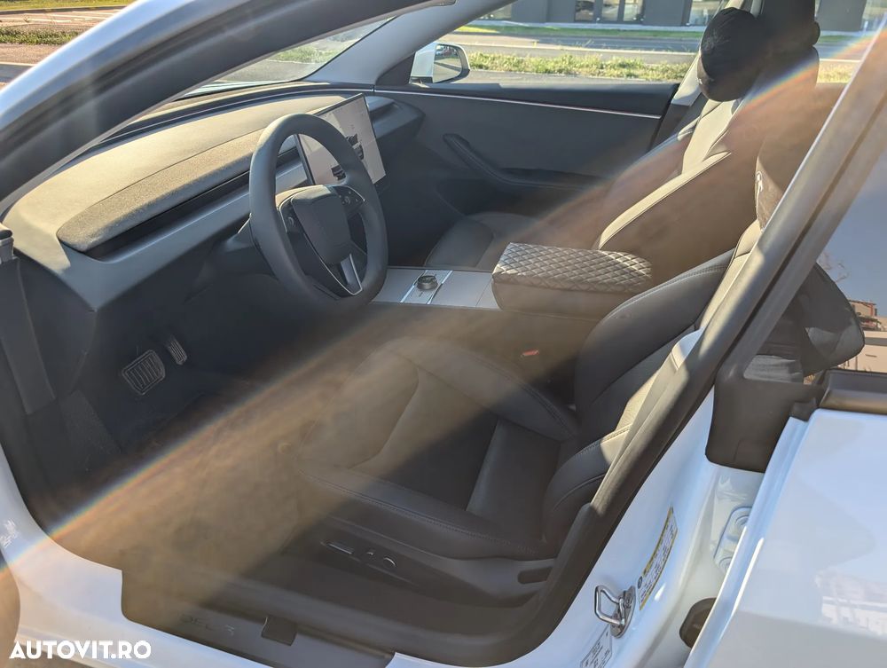 Tesla Model 3 RWD - 7