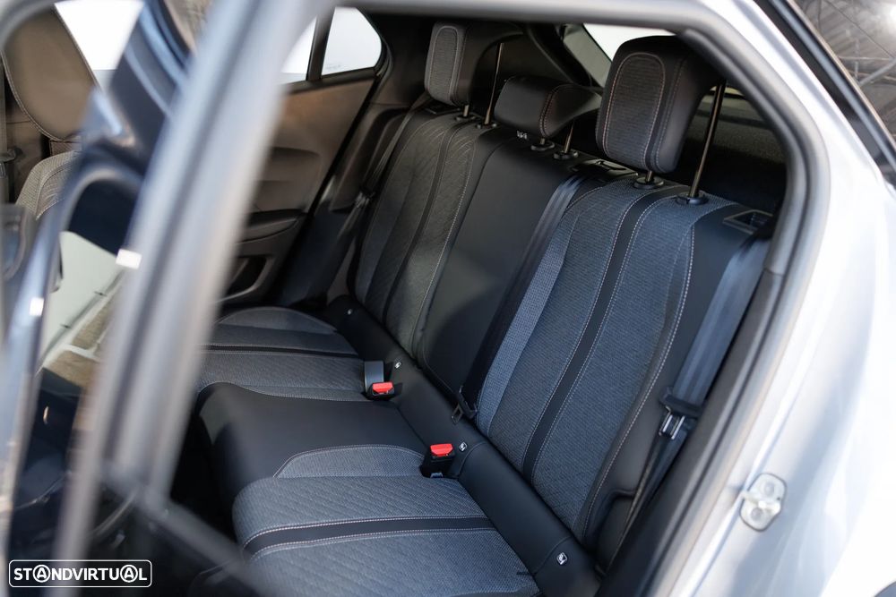 Peugeot 2008 - 15