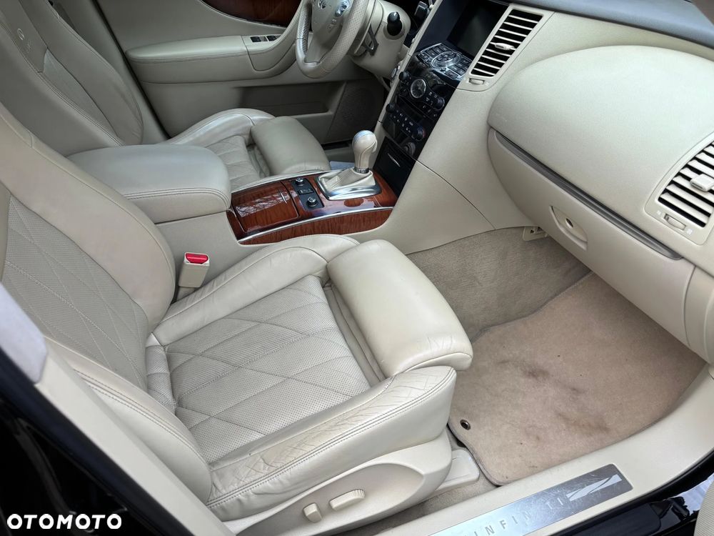 Infiniti FX FX30d S Premium - 7