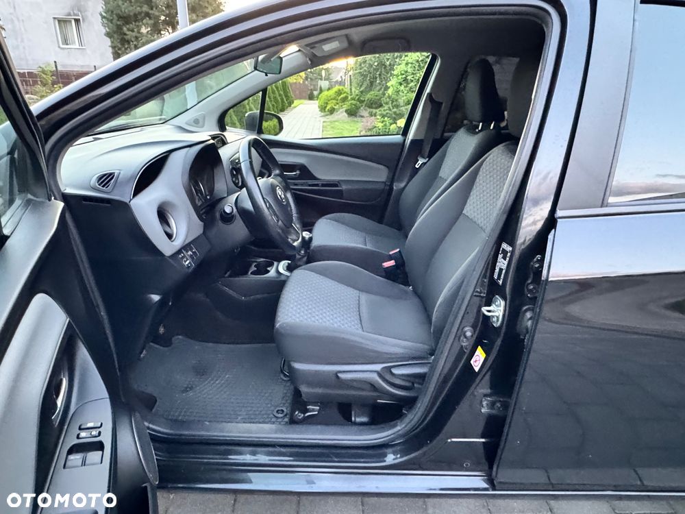 Toyota Yaris 1.0 Sol - 12
