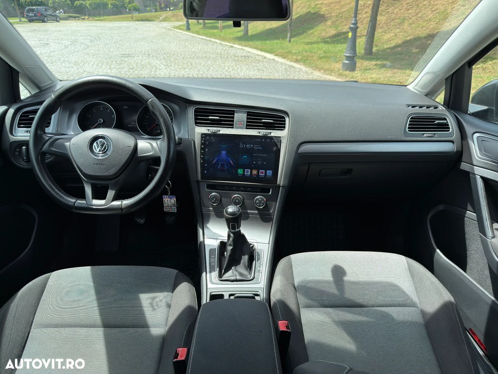 Volkswagen Golf 1.2 TSI BMT Comfortline - 17