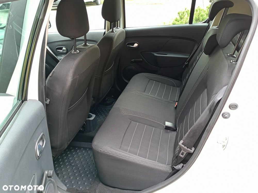 Dacia Sandero - 11
