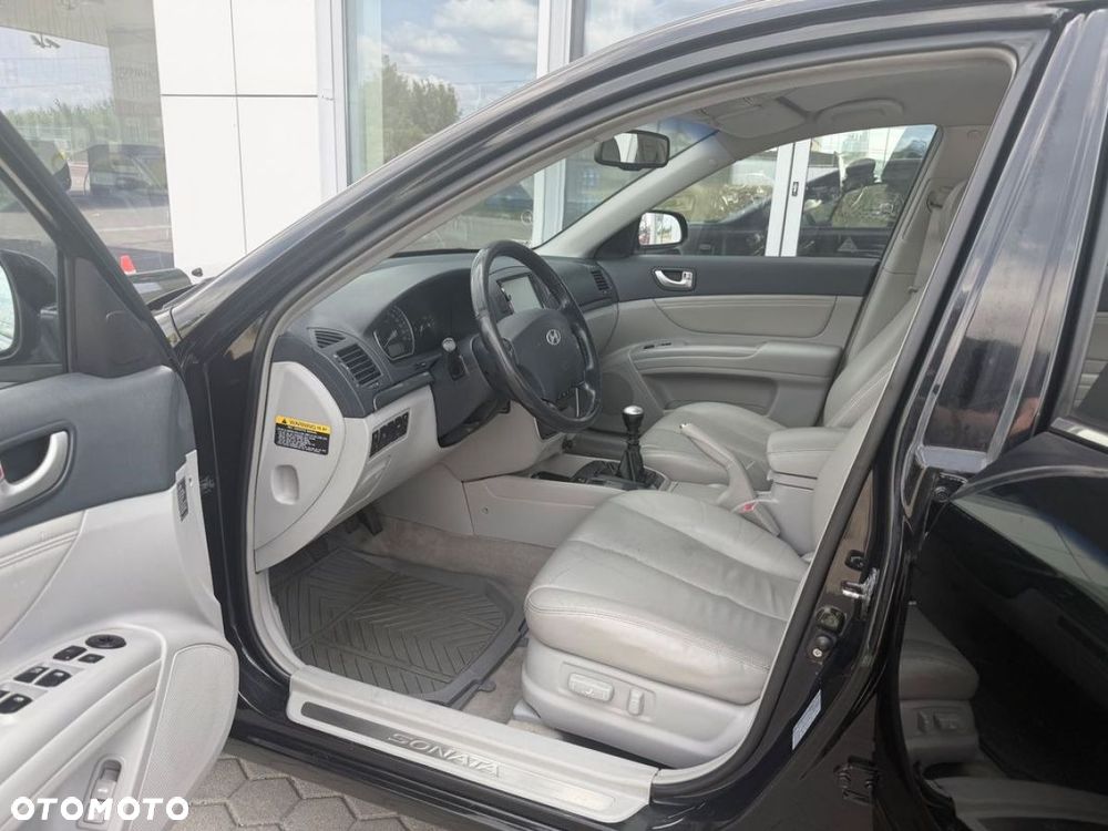 Hyundai Sonata 2.0 CRDi GLS - 15